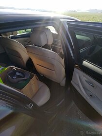 Prodám své BMW F11 530D 180kw - 8