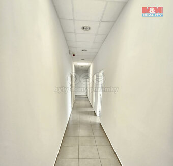 Pronájem kancelářských + skladových prostor 300m², Nupaky - 8