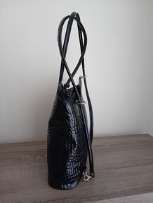 Genuine Leather dámská kabelka batůžek 2v1 kožená nová - 8