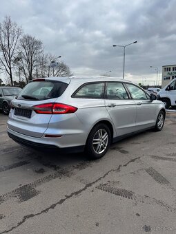 Ford Mondeo - 8