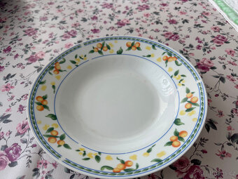 Talíře, misky, skleničky - 8