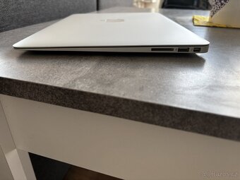 MacBook Air 2017 - 8