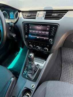Náhradní díly Škoda Octavia III 2.0 TDI DSG DFF UAW LF9E - 8
