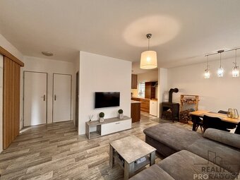 Prodej chaty 4+kk 133 m2, pozemek 728 m2, k celoročnímu bydl - 8