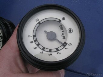 ZETOR 25 - Super 50 Tlakoměr 0-16kg/cm2 + ampermetr +/-30A - 8