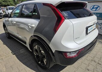Kia e-Niro 1.MAJ.-150kW-64,8kWH-ZÁRUKA - 8