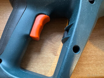 Příklepová vrtačka Black&Decker KD900RE 700W - 8