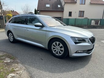 ŠKODA SUPERB KOMBI STYLE 140 kW RV 12/2017 - 8