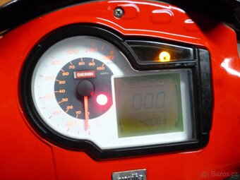 Aprilia Sportcity 125. Rok 2008. Najeto 42063km. - 8