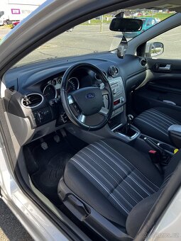 Ford Focus - 8