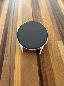 Samsung Galaxy Watch 7 + obal, řemínky a sklo - 8