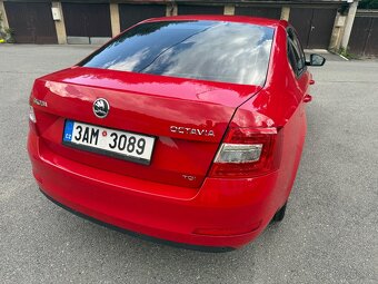 Škoda Octavia 2.0 TDI 110kW DSG - 8