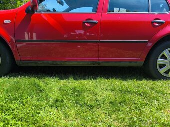 Volkswagen Golf - 8