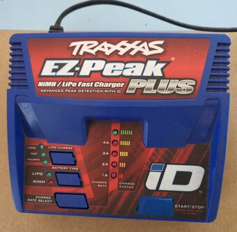 RC auto Traxxas TRX-4 Land Rover Defender 1:10 RTR - 8