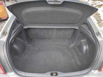 Toyota Corolla E11 2.0 d4d 66kw - 8