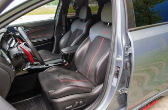 Kia Ceed GT 1.6 T-GDI ZÁRUKA - 8