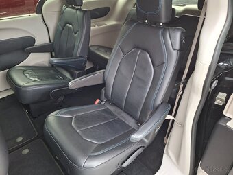 Chrysler Pacifica 3,6L V6, 7míst, bohatá výbava, nový model - 8