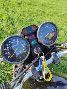 Yamaha XS 750 - 8