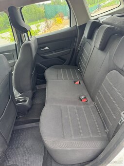 Dacia Duster - 8