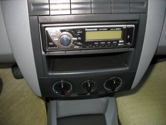 Fabia 1,4 MPi-50 kW, 44.000,-Kč - 8