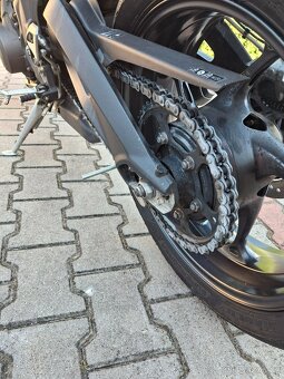 Triumph Street Triple 765 RS - 8