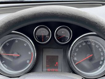Opel Insignia 2.0cdti 81kw, nová STK - 8