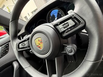 Porsche 911 carrera 4S - 8