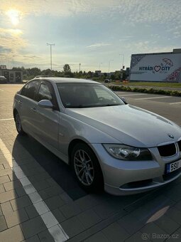 BMW 320i - E90 - 8
