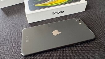 iPhone SE 2020 top stav - 8