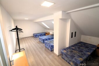 Pronájem velkého (100m²) podkrovního bytu bytu 3+kk v Ivanč - 8