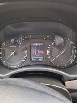 Škoda Octavia II 1.9 TDI 77kw - na díly - 8