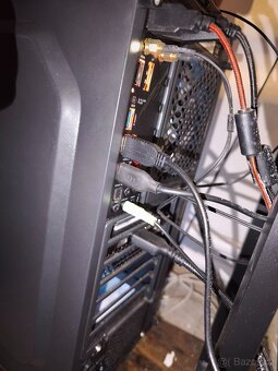 AMD Ryzen 7 5700x / 32 GB RAM DDR4 / RTX 4070 12 GB - 8