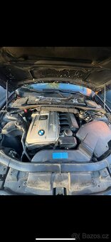 Prodám na náhradní díly bmw e90 325i 160kw - 8