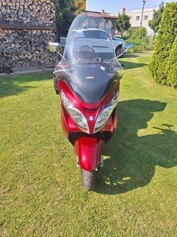Suzuki Burgman 400 - 8