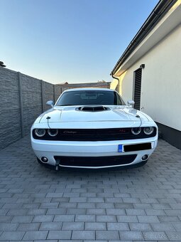 Dodge Challenger 5.7 Hemi Shaker - 8