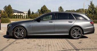 Mercedes Benz E 300 de T Avantgarde (2020). - 8