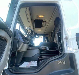 Scania G410 8x4 - třístranný sklápěč - 8