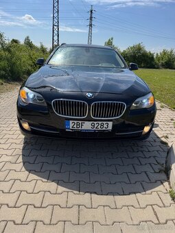BMW F11 2011 530d 248t km 3.0d Automat kůže nové přední brzd - 8