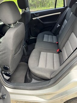 Škoda Octavia 2.0 TDI kombi - 8