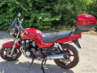Honda CB 750,RC 42, výkon 54 kw, rok výroby 1997 - 8