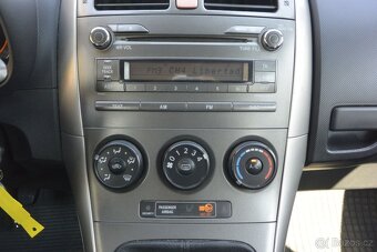 PRODÁM Toyota Auris 2.0D-4D - 8