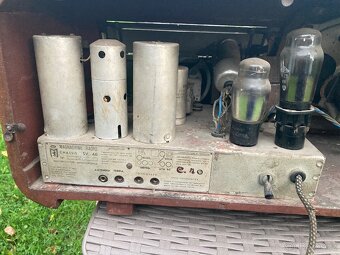 Starožitné retro rádio magnadyne - 8