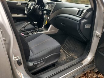 Subaru Forester 2.0 TD, 108kW, r.v. 2010, manuál, tažné - 8