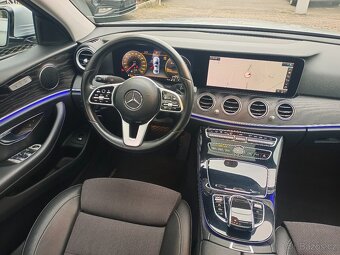Mercedes-Benz E 220d Sedan AVANTGARDE - záruka Autodraft - 8
