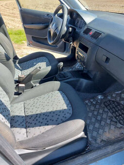 Prodam Skoda Fabia 1.2 - 2006 - 8