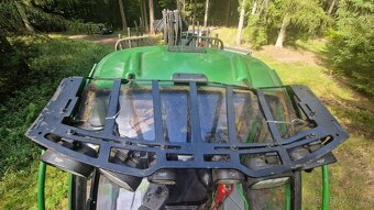 Vyvážecí souprava JOHN DEERE 1110E - 8