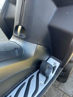 Piaggio MP3 400 sport - 8