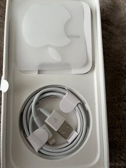 iPhone 13 - 8