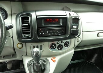 RENAULT TRAFIC 2,0DCI R.V.2010 - 8