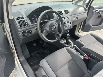 Volkswagen Touran 1.6 TDI (77 kW), 2011 - 8